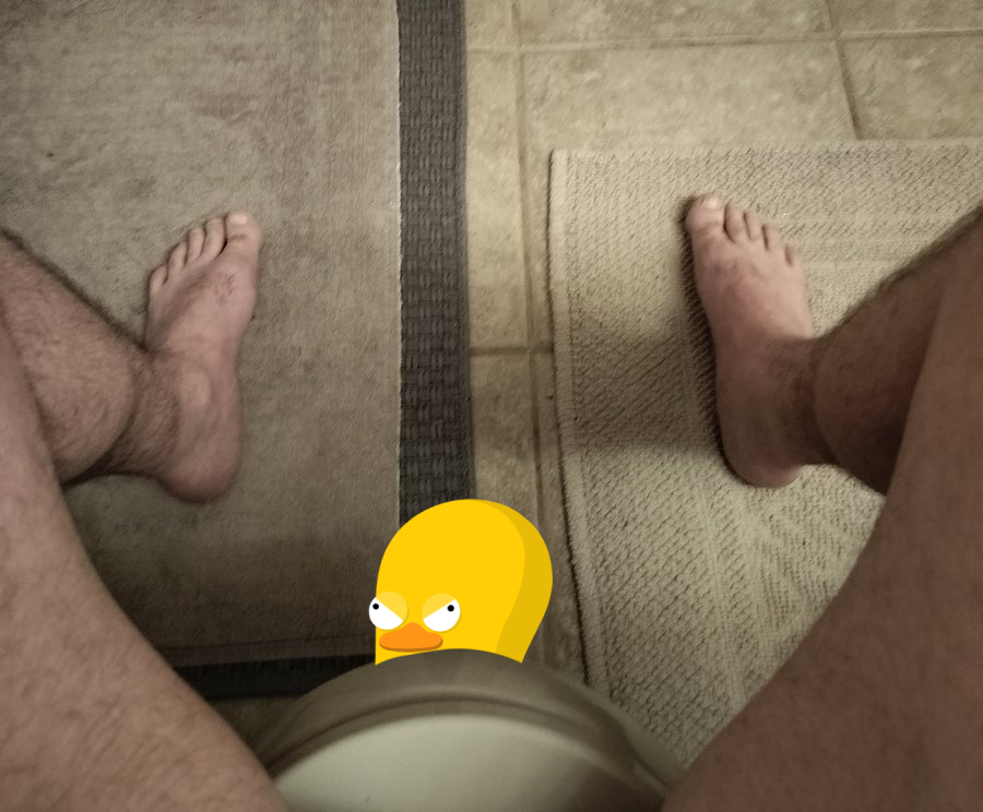 lurrytheduck's tweet photo. @BoNeS_2133 Where will u be wen Lurry come a quackin' https://t.co/igUoQYAa5a
