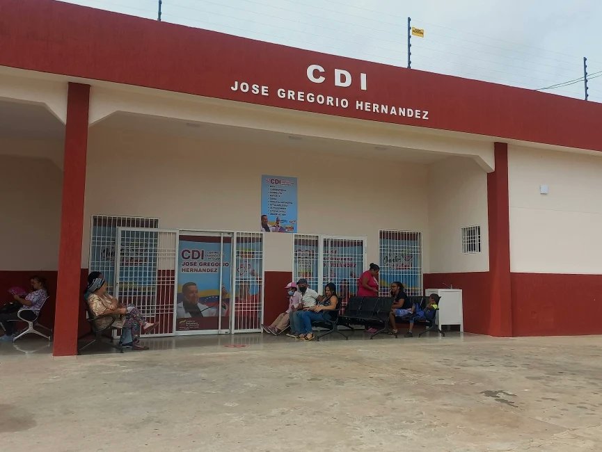 ¡Así de bello quedó el CDI y SRI José Gregorio Hernández! Hoy en transmisión presidencial, celebramos junto al Pdte. @nicolasmaduro y el padrino del Zulia Pedro Tellechea, la entrega de este espacio médico en el mcpo. Maracaibo, pqa. Luis Hurtado Higuera.