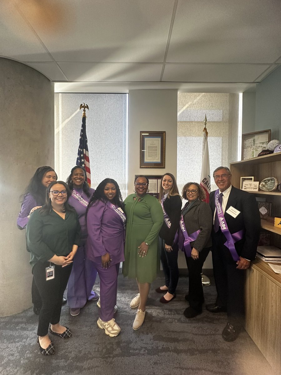 Thank you to @AsmLoriDWilson for speaking with us today about #sb639 #ab2680 & #ab2689 to fight to #endalz at California Advocacy Day @alzassociation @AlzNorCalNorNev