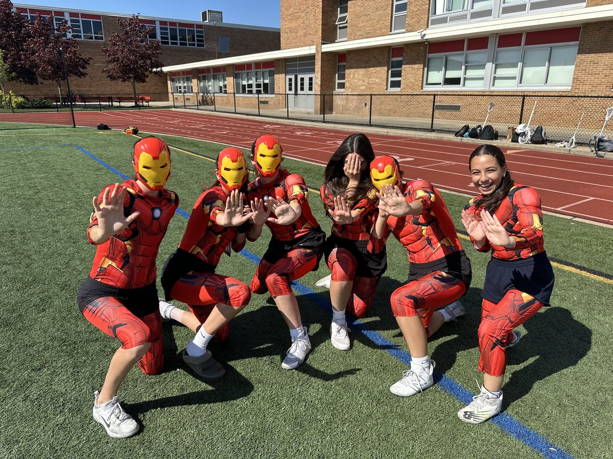 Post regular season = Color Wars fun!!! Despicable Me v. Captain Underpants v. Ironman 💪🏻 Love the creativity and teamwork out of these ladies!!