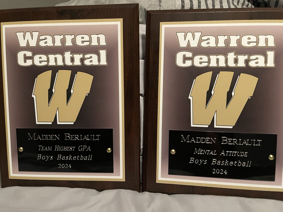 Recognized this week for Warren Central top 30 (currently #2) and basketball highest GPA/mental attitude awards. Also elected as National Honor Society VP.🙏🏼