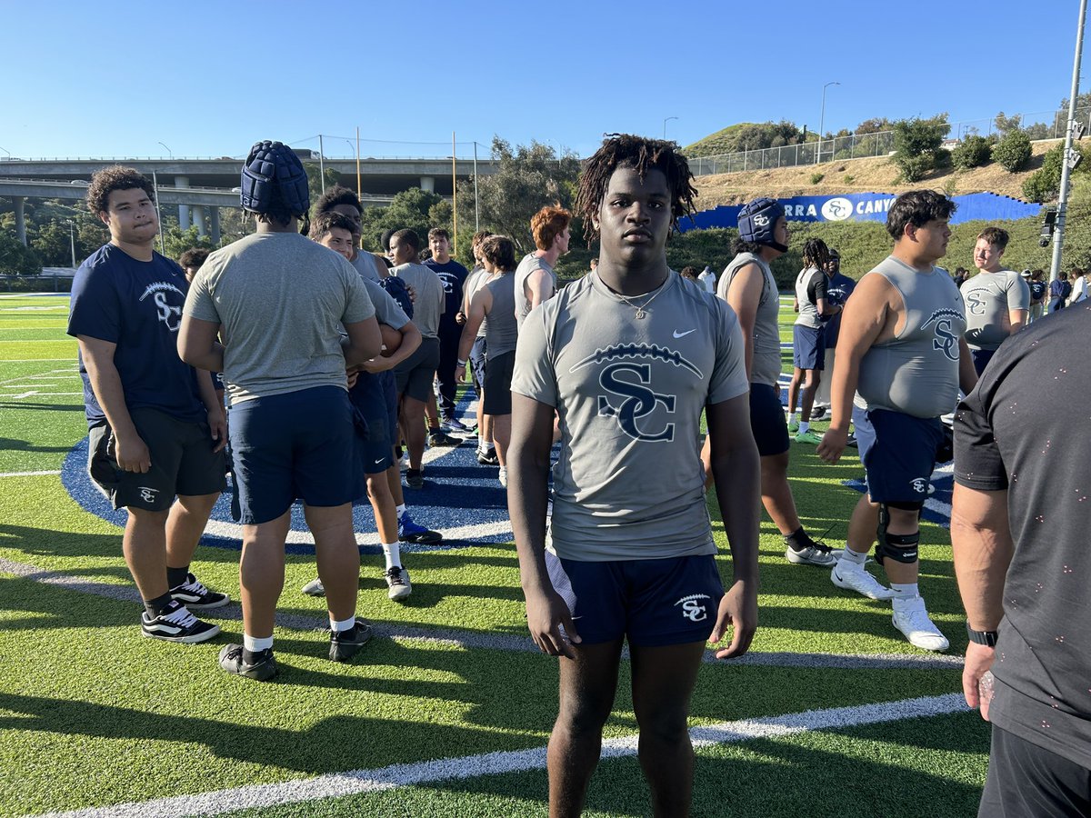 Here’s 2026 Sierra Canyon RB/ATH Demarkus Barnes. Younger brother of #Oregon legend De’Anthony Thomas