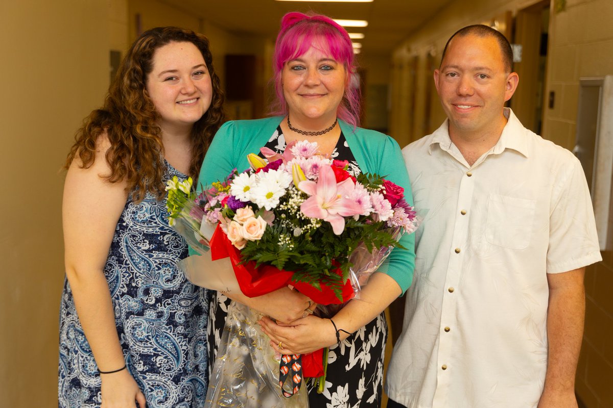 Congratulations to our Paraeducator Meghan Anderson, BCPS Paraeducator of the Year! That's Parkville POWER! <a href="/micahwigs/">Micah Wiggins</a> <a href="/BaltCoPS/">Baltimore County Public Schools</a> <a href="/ParkvilleMS/">Parkville Middle</a> <a href="/PMSquiresMagnet/">ParkvilleMSMagnet</a>