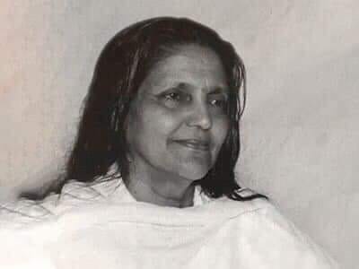 Many feel the urge to create a new and better world. Rather than let your thoughts dwell on such matters, you should concentrate on That by the contemplation of which there is hope of perfect peace. It is man’s duty to become a seeker after God or Truth. SRI ANANDAMAYI MA