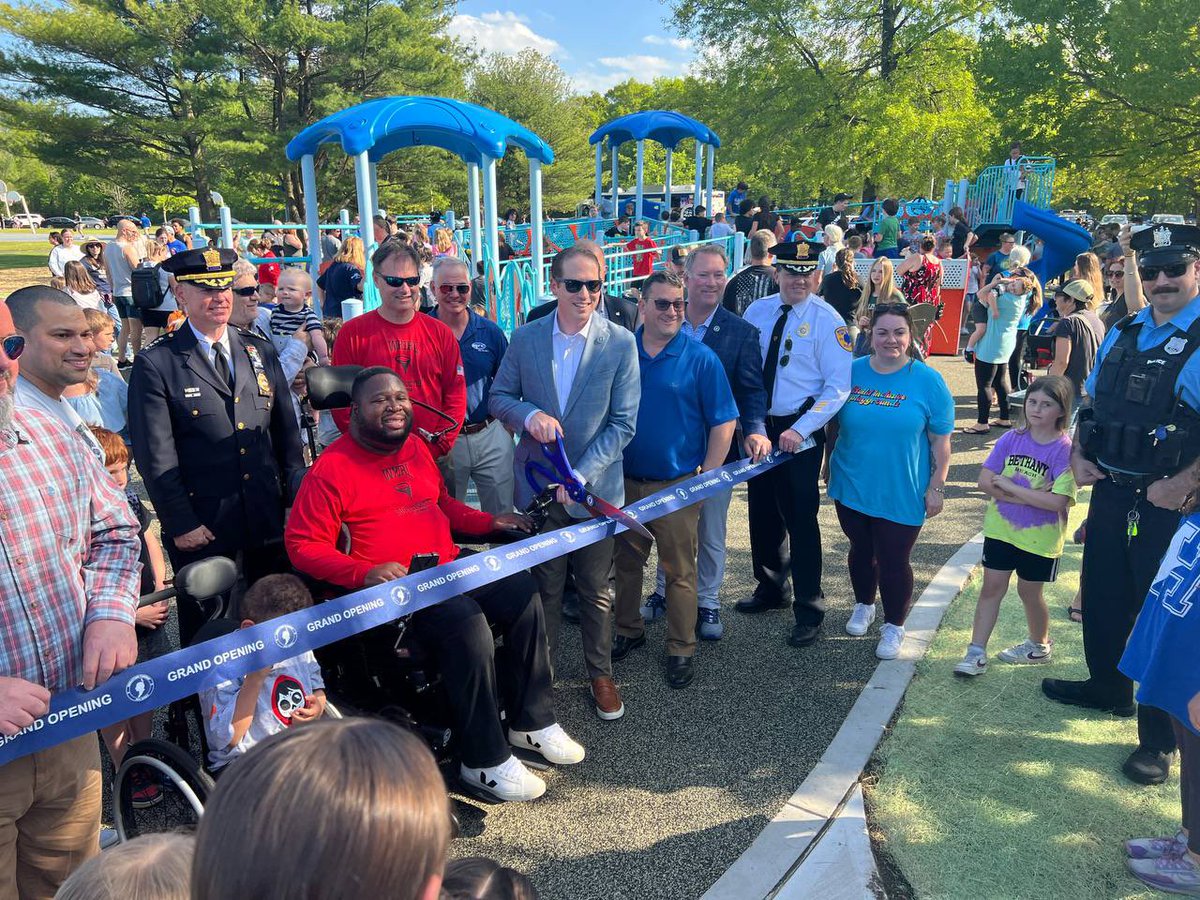 Today was an incredible day at McMahon Park as we officially opened @MiddletownNJ’s first inclusive playground, providing children of all abilities the opportunity to play together! Joined by our friend @EricLeGrand52 and more than 400 community members, we came together to…