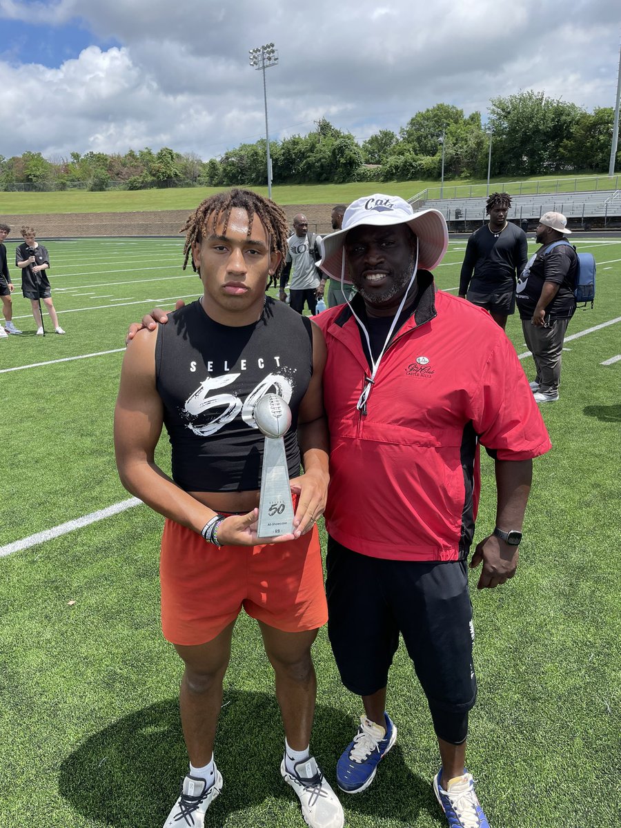 Had a great time at the @Select50Sports showcase! Thank you @BenjaminGolan @WeDemBos @EliteTXSports @MrJDavis96 and @Rivals for the opportunity to better my craft! I would also like to thank the coaches that nominated me for the Running back MVP! Had a great time competing…