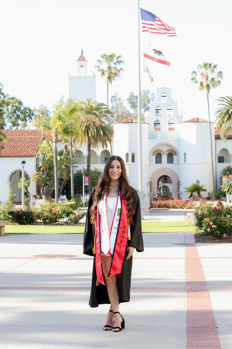 CaseyMarylu's tweet image. T- minus 5 days🎓 #sdsu #themodel