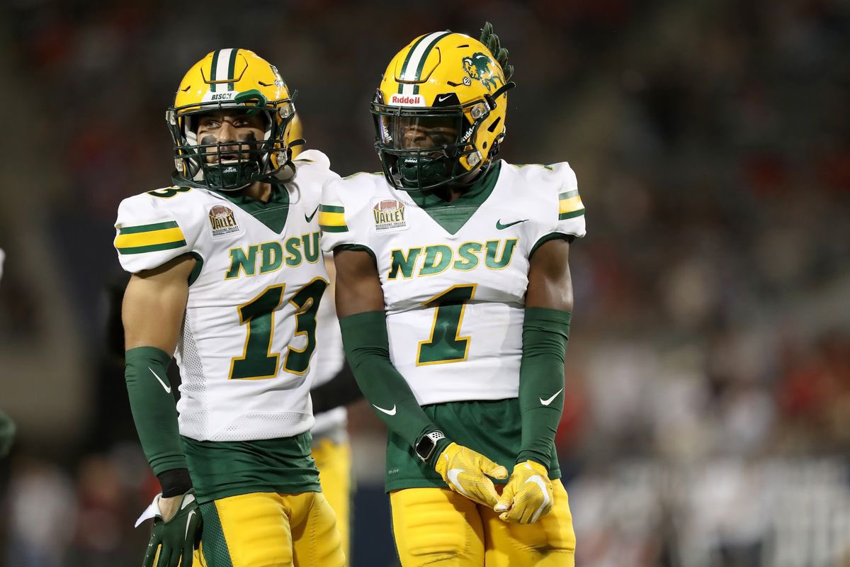 #AGTG blessed to receive a offer from North Dakota state university @SOCGoldenBearFB @coach_traylor @NDSUfootball @CoachWillJ1