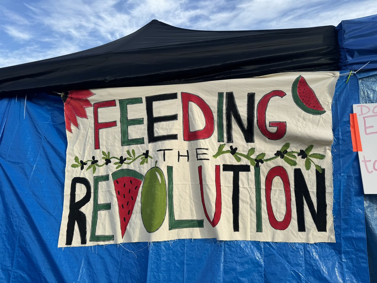 yshakya's tweet photo. Let us never stop learning and fighting until #Palestine is free, until we #EndIsraeliApartheid , until we completely #divest and abolish all colonial and capitalist structures of alienation, domination, militarism, and exploitation . #decolonizeeverything #FreePalestine https://t.co/H0CJ2ILZ6D