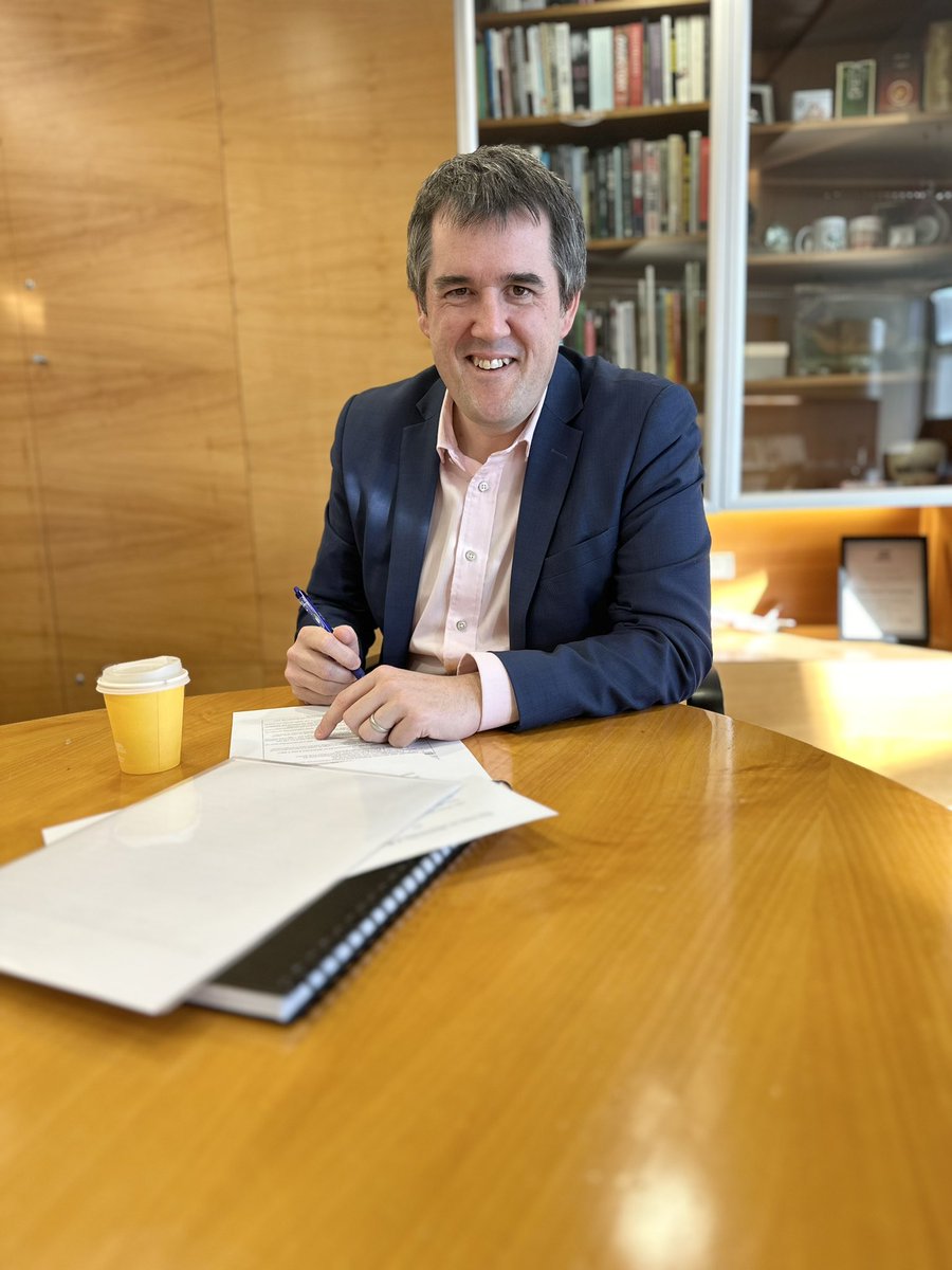 WELLINGTON DISTRICT PLAN: Signing letter this morning to @WgtnCC notifying them I have accepted nine of their alternative recommendations to me over the Wgtn District Plan, relating to development around Adelaide Road, the walkable catchment around the City Centre Zone 1/