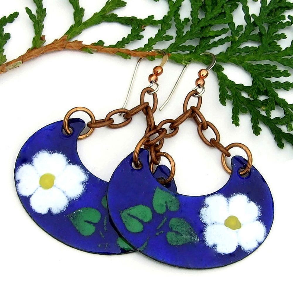 Fun Blue & White Copper Enamel #Boho #Flower #Earrings!   via @ShadowDogDesign #cctag #ShopSmall #FlowerEarrings #BohoEarrings     bit.ly/BeiFiori