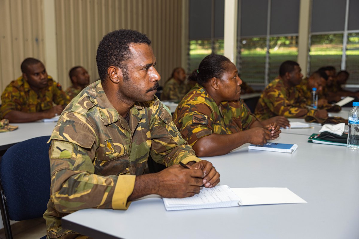 USPACOM's tweet photo. π΅π¬βπΊπΈ
@MRFDarwin #Sailors conduct a preventative medicine course with #PNGDefenceForce, demonstrating commitment of the #USINDOPACOM #JointForce to support humanitarian assistance and disaster relief throughout the #FreeAndOpenIndoPacific.
π #PapuaNewGuinea
πΈ Cpl Juan Torres https://t.co/4egPADW8BX