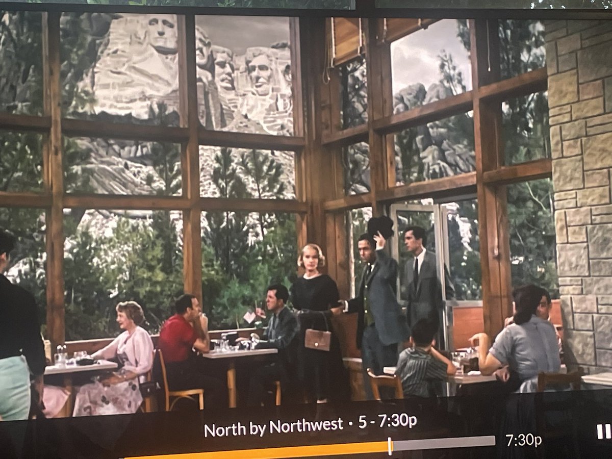 Sometimes the rear screen projection, set artificiality, or matte work in Hitchcock films is obvious to the point of distraction, but to my eye this soundstage visitors center set in front a giant Mount Rushmore backdrop is astonishingly realistic. #TCMParty #NorthByNorthwest