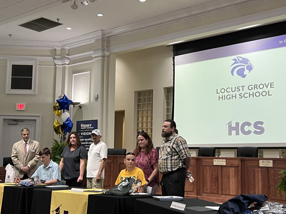 Congratulations on your Educator Signing Aiden & Kayla! We can’t wait to see you teaching @LGHS_HCS @MrsAggieBrown  @lghsctae @CTAE_HCS @LGHS_HCS_SR