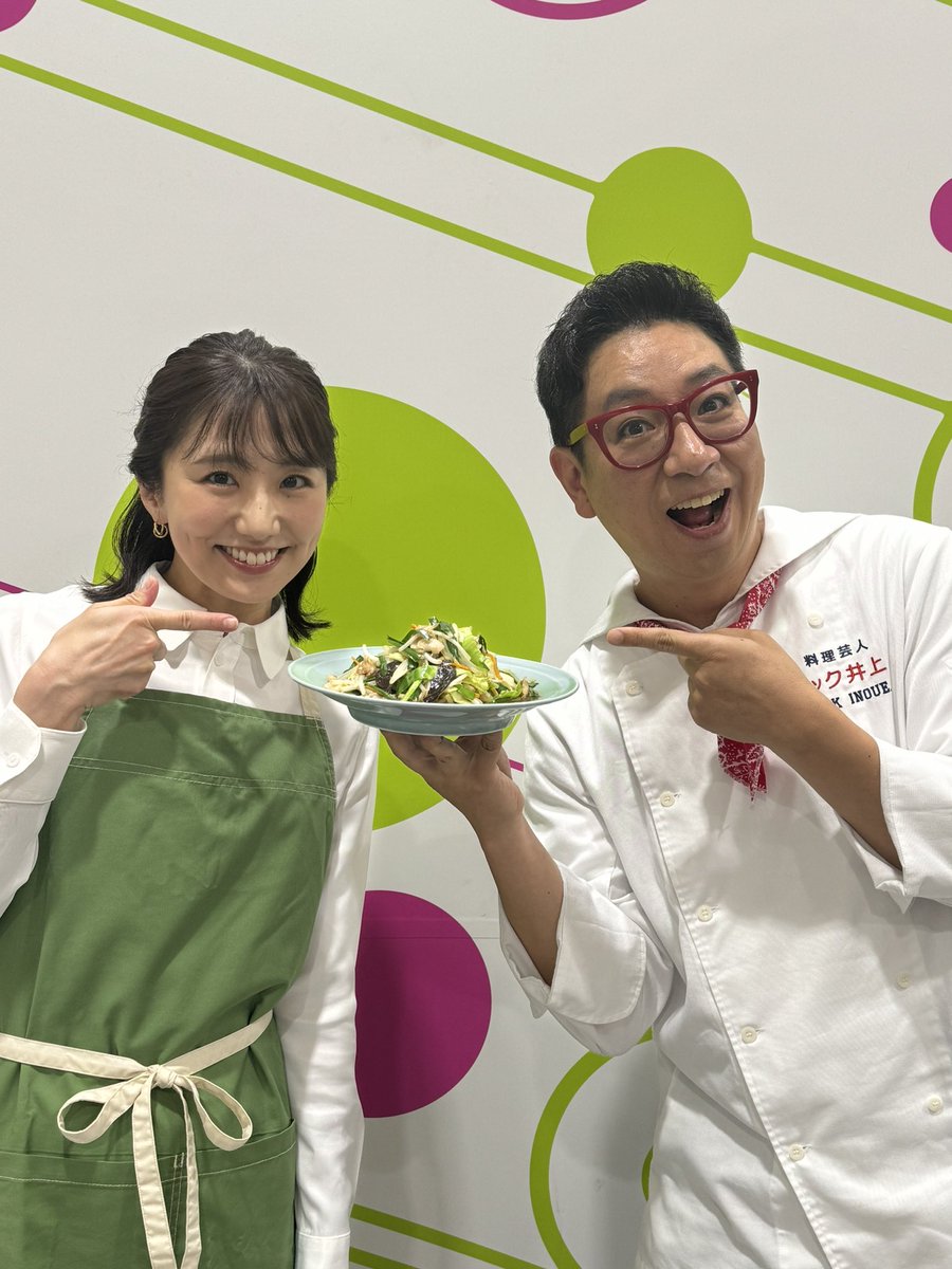 #ESSE コーナー「ランクアップキッチン」 本日は#クック井上さんに 今すぐできる #肉野菜炒めを極上に仕上げる技を教わりました😊 ⭐️料理酒オイルで名店のシャキシャキ食感 ⭐️1分の放置で劇的ウマ炒め！ #ノンストップ #料理　 #料理芸人