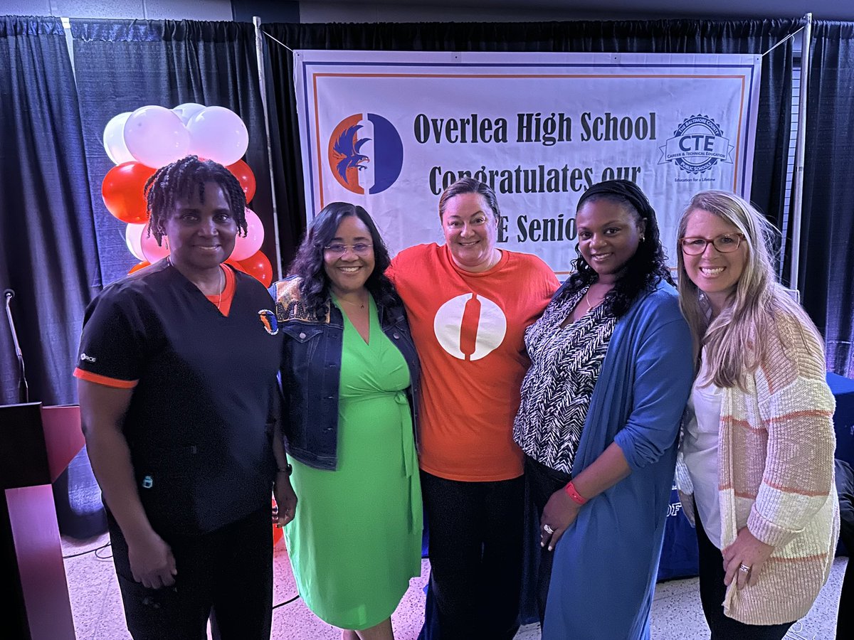 A great event celebrating the @CTE_BaltCoPS programs at @overleahs. To hear the experiences, growth and student/teacher relationships is priceless. Not to mention the #skills, #certifications and future plans. When you spend 4 years together…💙🧡  #SuccessAfterBCPS