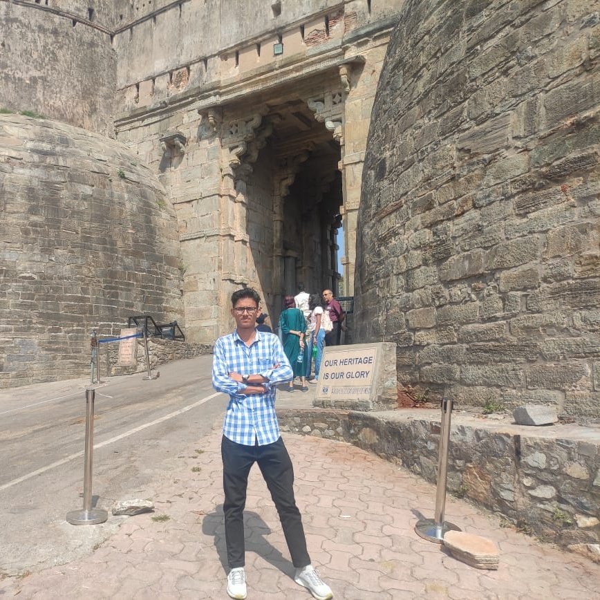 Shrawansodha51's tweet photo. #NewProfilePic https://t.co/vmcBX5LxQM