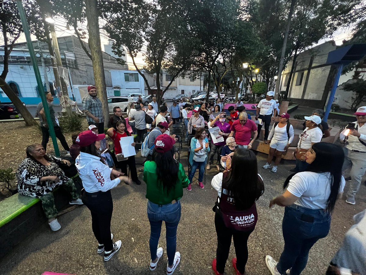 GabyJimenezMX's tweet photo. El día de hoy cerramos con una gran asamblea en #Nextengo con todas nuestras amigas y amigos que seguirán en la lucha para consolidar la Cuarta Transformación en todo México este 2 de Junio con el #PlanC
#DiputadaFederal #Gaby #Azcapotzalco https://t.co/98A9wmRWkh