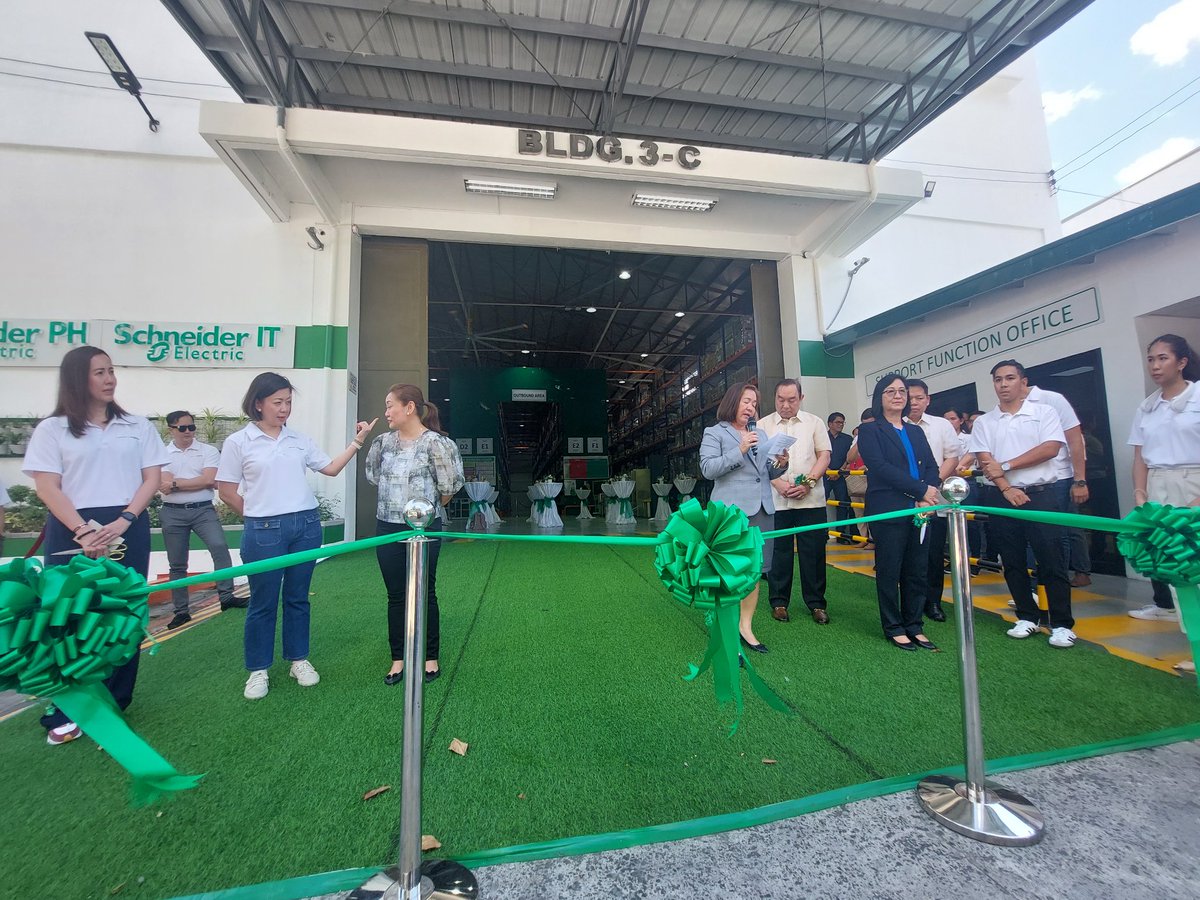 LOOK: Schneider Electric opens its new smart distribution center at the Cavite Economic Zone. @InquirerBiz