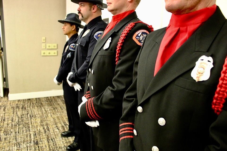 Members of the CCPD and CCFD Honor Guard were honored to take part in the Pledge of Allegiance at the California Emergency Services Association conference today! 🇺🇸🚔🚒
#PrideInService #patrol #cathedralcity #HonorGuard