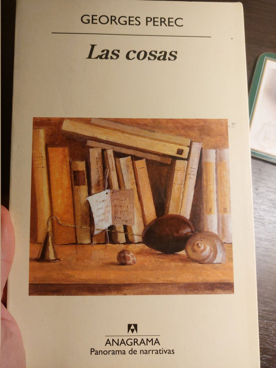 ⭐️⭐️⭐️ para Las cosas de Perec. htps://www.goodreads.com/book/show/629770.Las_cosas