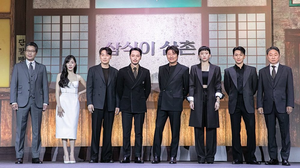 Disney+ drama #UncleSamsik cast at the press conference.

Release on May 15. #SongKangHo #ByunYoHan #JinKiJoo #SeoHyunWoo #OhSeungHoon #JooJinMo #TiffanyYoung #YooJaeMyung