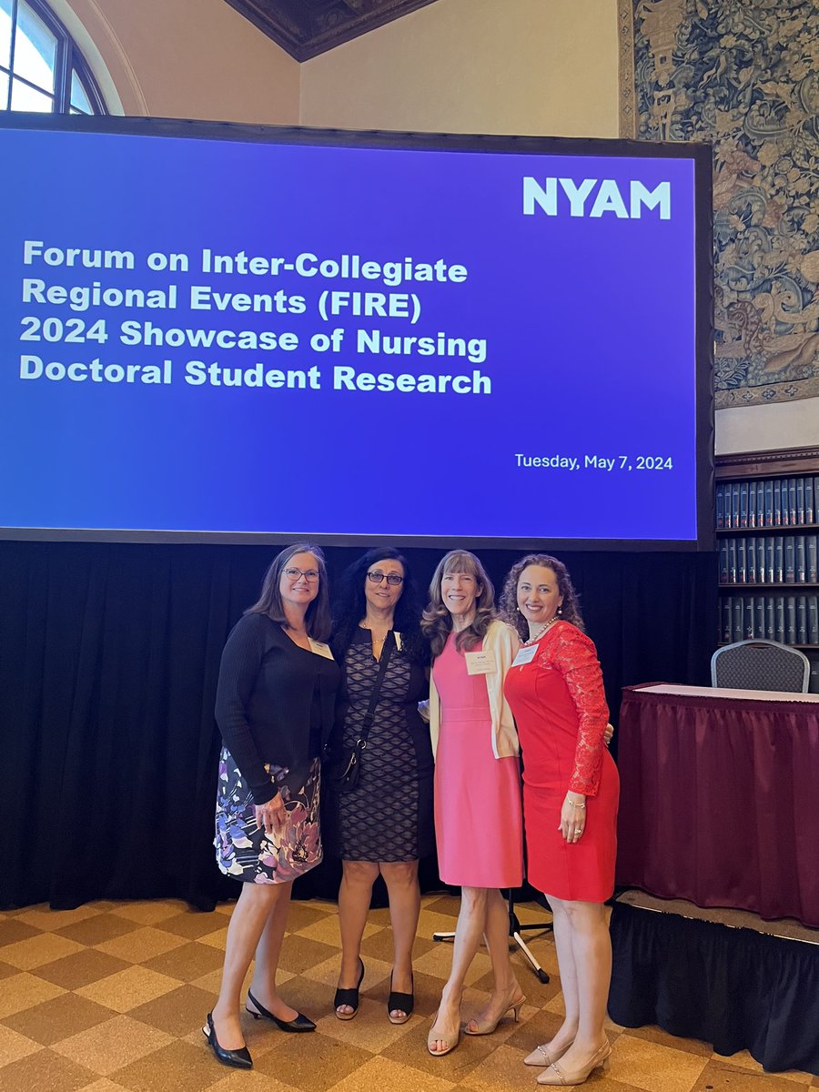 Hunter College well represented @NYAMNYC showcase of nursing doctoral student research. The future of nursing research is bright! @ben_aliza so happy to be the faculty co-chair of this event with you! @AnnMariePMauro @Hunter_College @HunterPresident