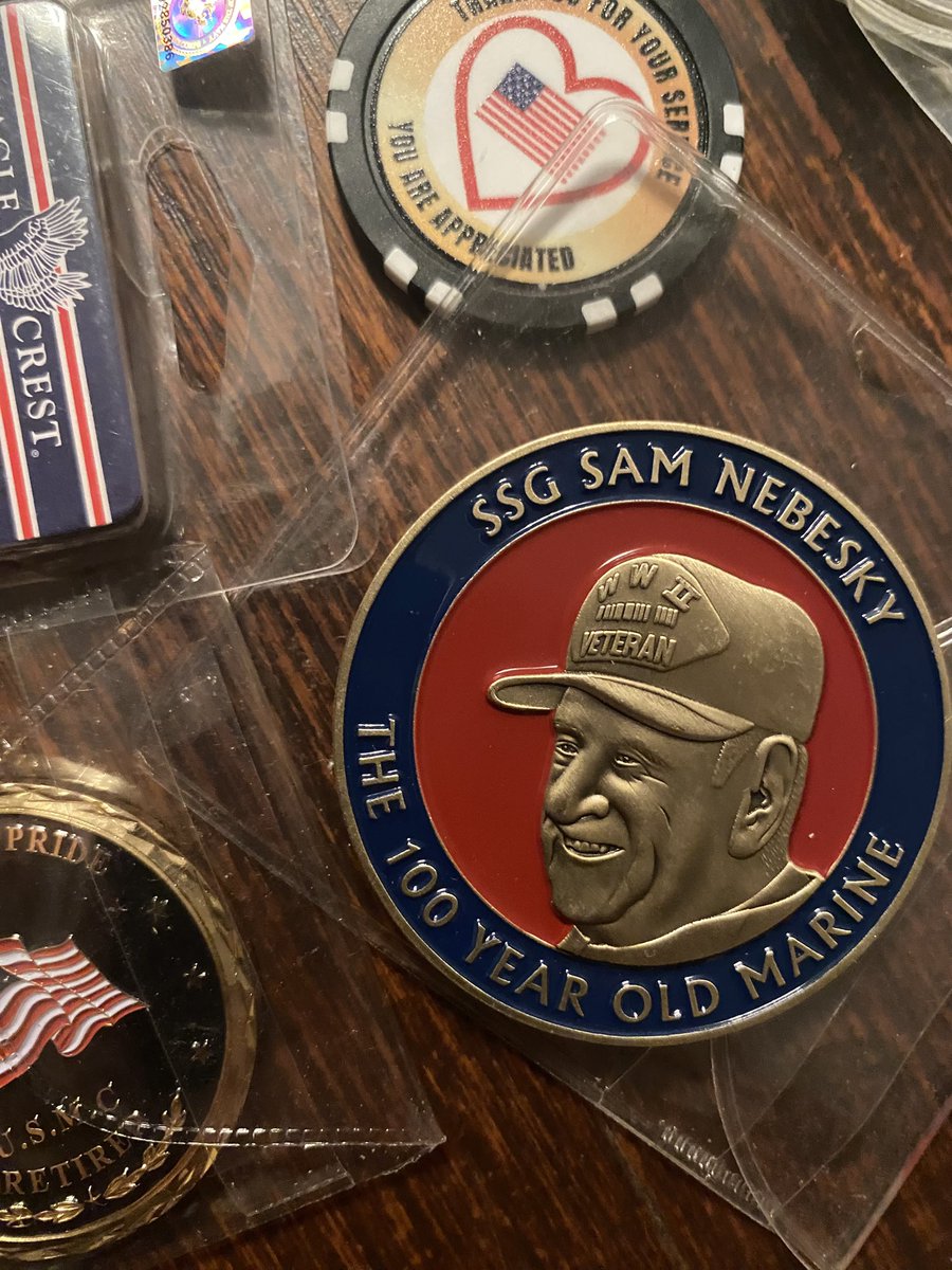 A heart warming story. ❤️ Sam the Marine 🇺🇸@sam100marine 🙏 May he rest in peace 🙏🇺🇸🙏 We never got to meet Sam, so that we could give him a couple of Marine challenge coins, ( the two you see bottom left) but we did show our respects and attended his funeral.😞🇺🇸🫡 We still…