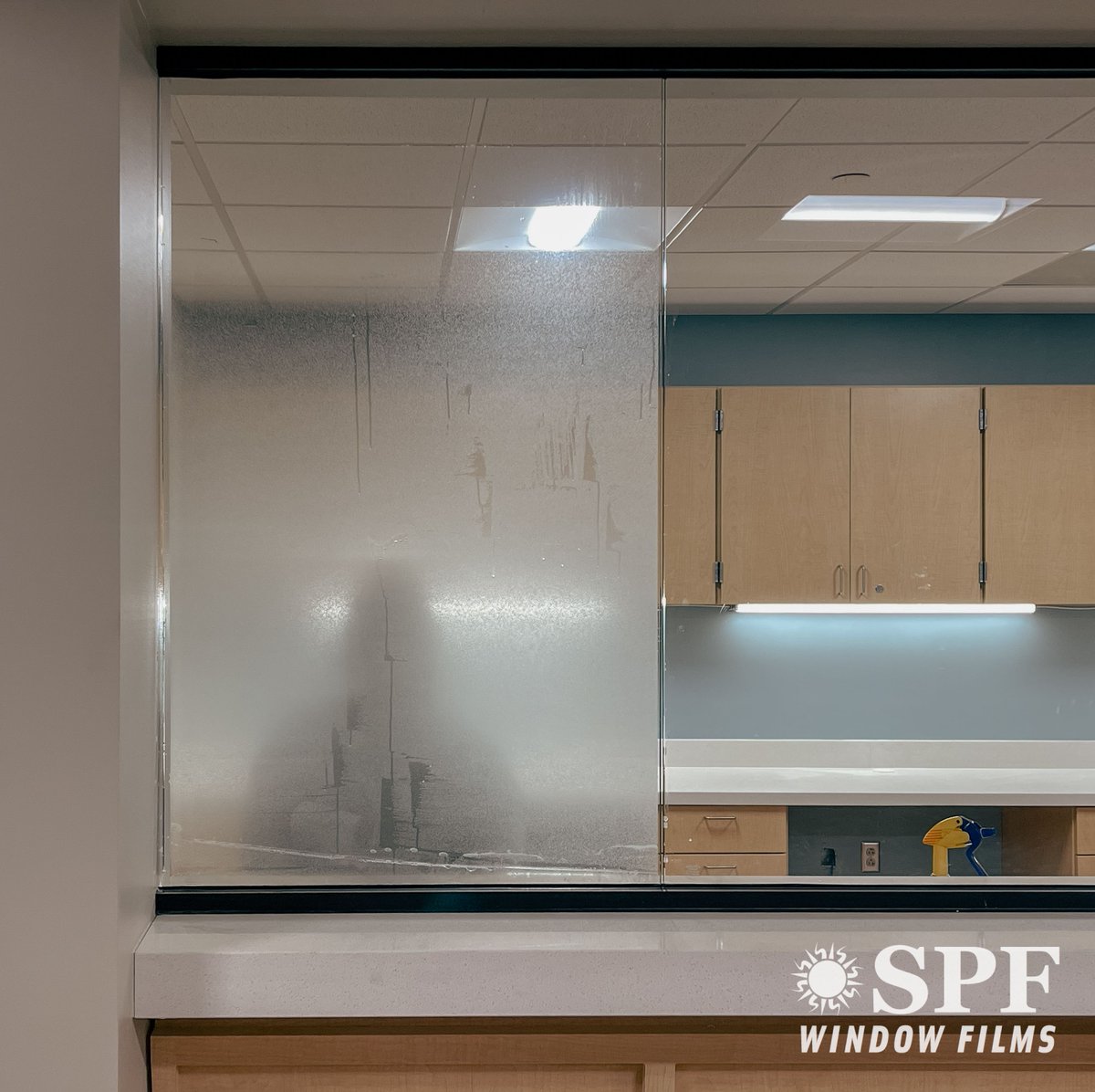 SPFWindowFilms's tweet image. As design experts, we have a deep understanding of various decorative window films, including their products, applications, and optimal uses. Feel free to reach out to us for assistance with your upcoming project.
✅  SPF Window Films, you can contact us at 601-255-0257.