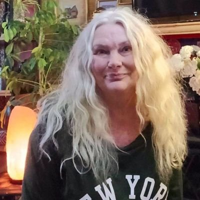 Anonymous Trans Woman tweet media