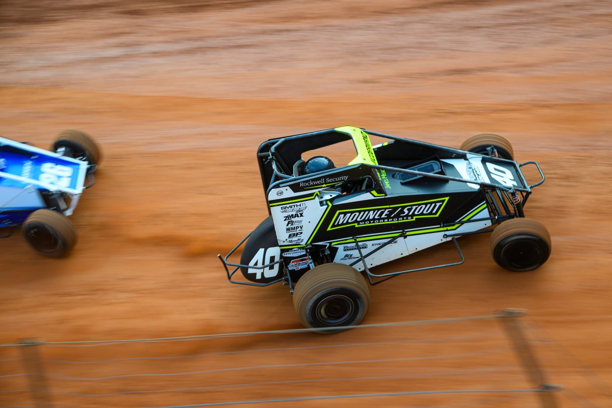 ✌️ Weeks 'til we're headed 𝓱𝓸𝓶𝓮. It's @MillbridgeRacin, y'all. Right here in the Old North State, the #XtremeOutlaw Midgets are ready to rock the 1/6-mile red dirt oval that birthed the Series two years ago. May 21-22. DIAEDGE Double Down Showdown. Be here! 🫵