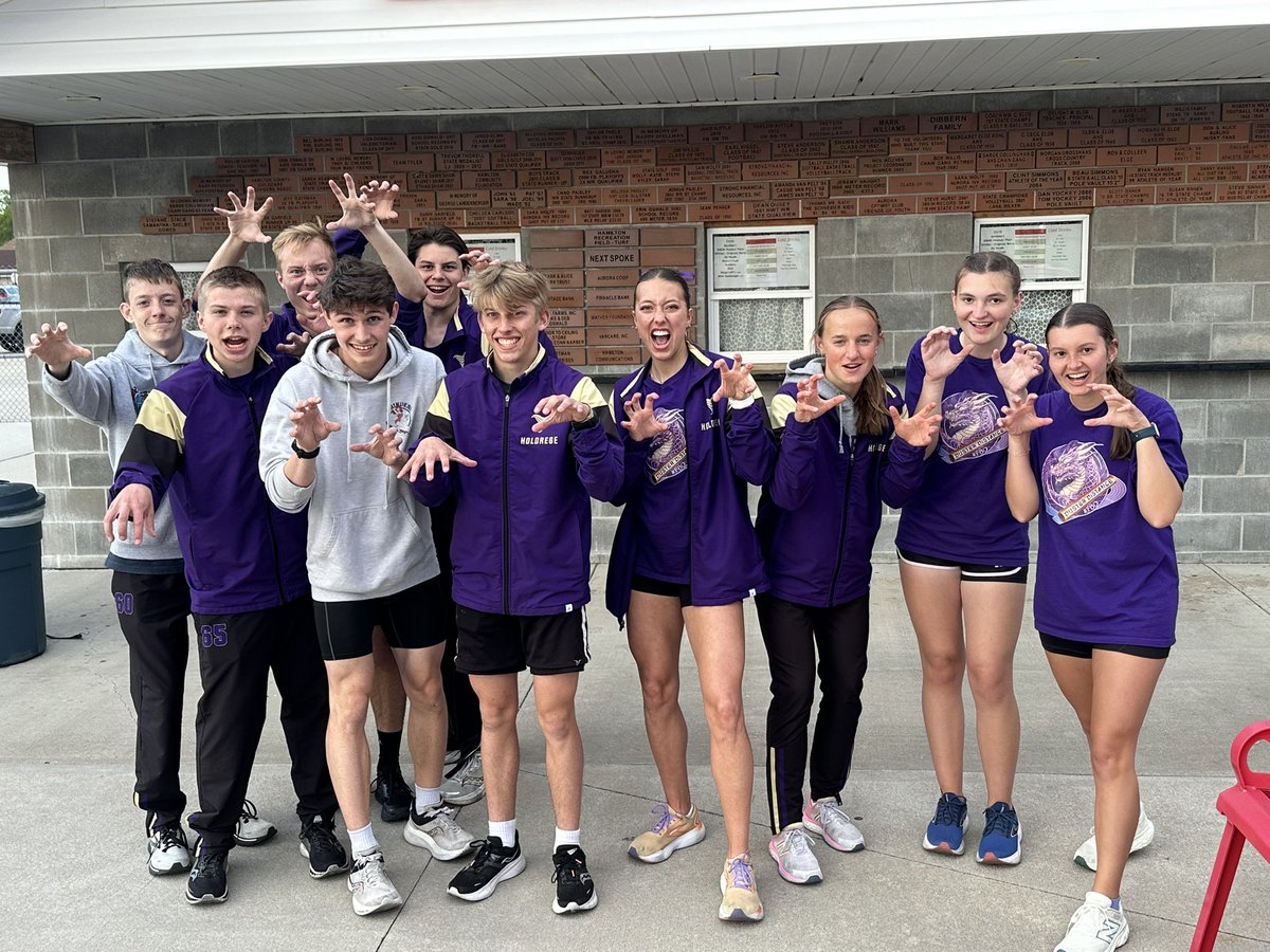 kpnation88's tweet photo. Incredibly blessed to be a part of this group of people! 6 pr’s…6 qualifiers in 4 different events, great day overall!! the best views in life are reserved for those willing to put in the effort #FBD #HoldregeDusters #DusterDistance https://t.co/MfgcFOuzHs