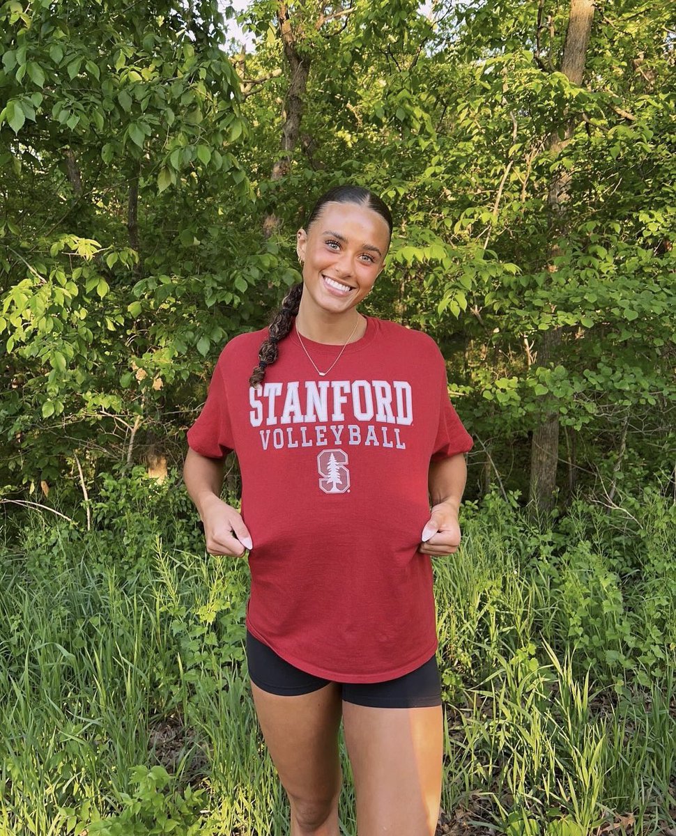 BREAKING: Logan Parks, multi-sport sensation and member of the USA Girls U-19 National Team, has announced her commitment to the University of Stanford, following her senior year (per her personal Instagram).

Parks will continue next season at Blue Valley North, after a Gatorade