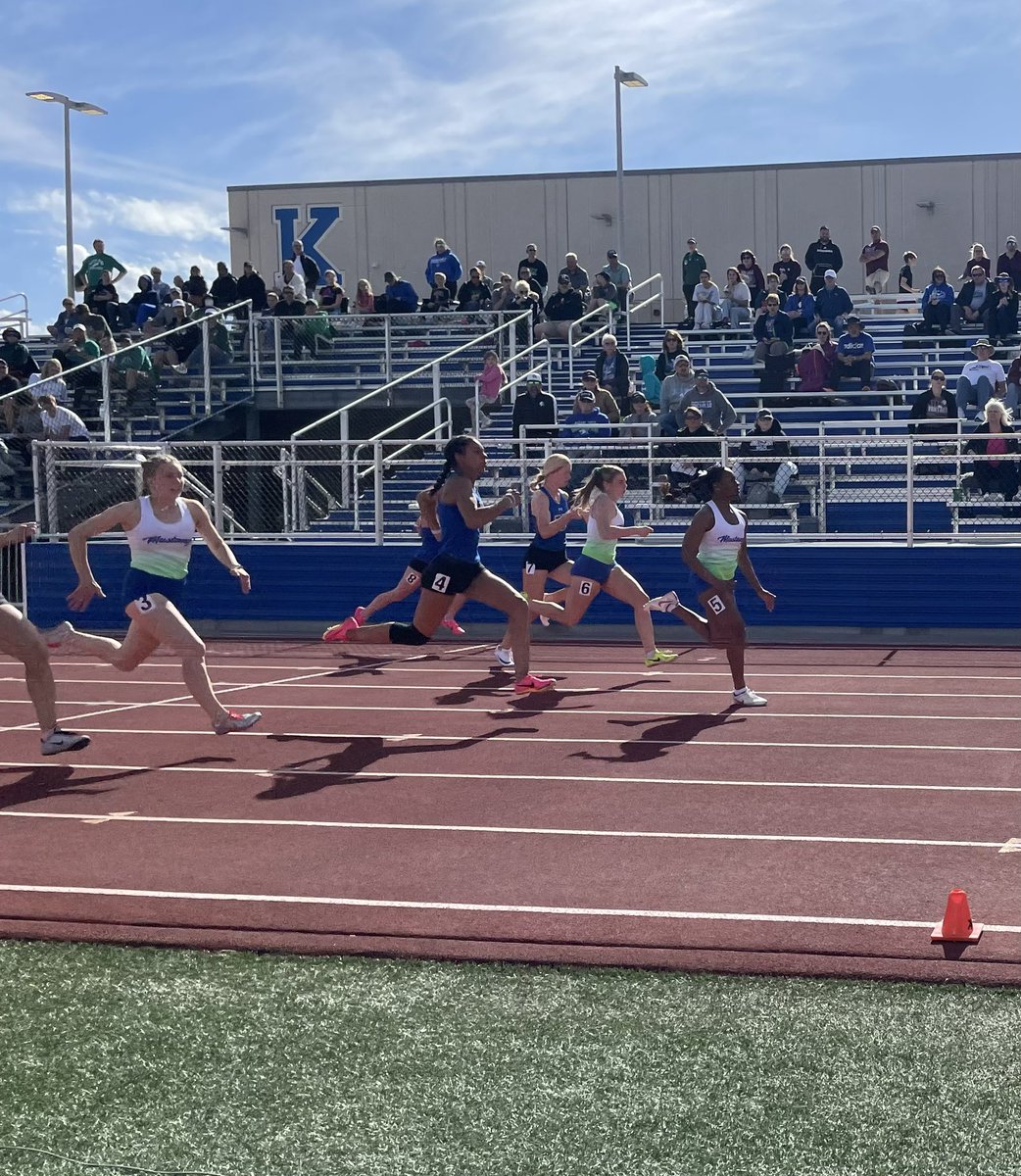 MNTrackandfield's tweet image. When your 100m sprinters look like this you can understand how ALL THREE of them make it state!   Congratulations Elizabeth, Alexis and Tre’sor.  Tre’sor also lowered her @MillardNorthHS school record again. 
@MNHSActivities @MillardPS @PrepRunningNerd  #goingtostate