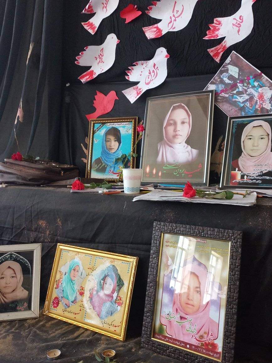 گرامیداشت سومین سالیاد غمبار و مظلومانه  شهادت دختران دانایی لیسه دخترانه سید الشهدا- دشت برچی - غرب کابل.

#StopHazaraGenocide