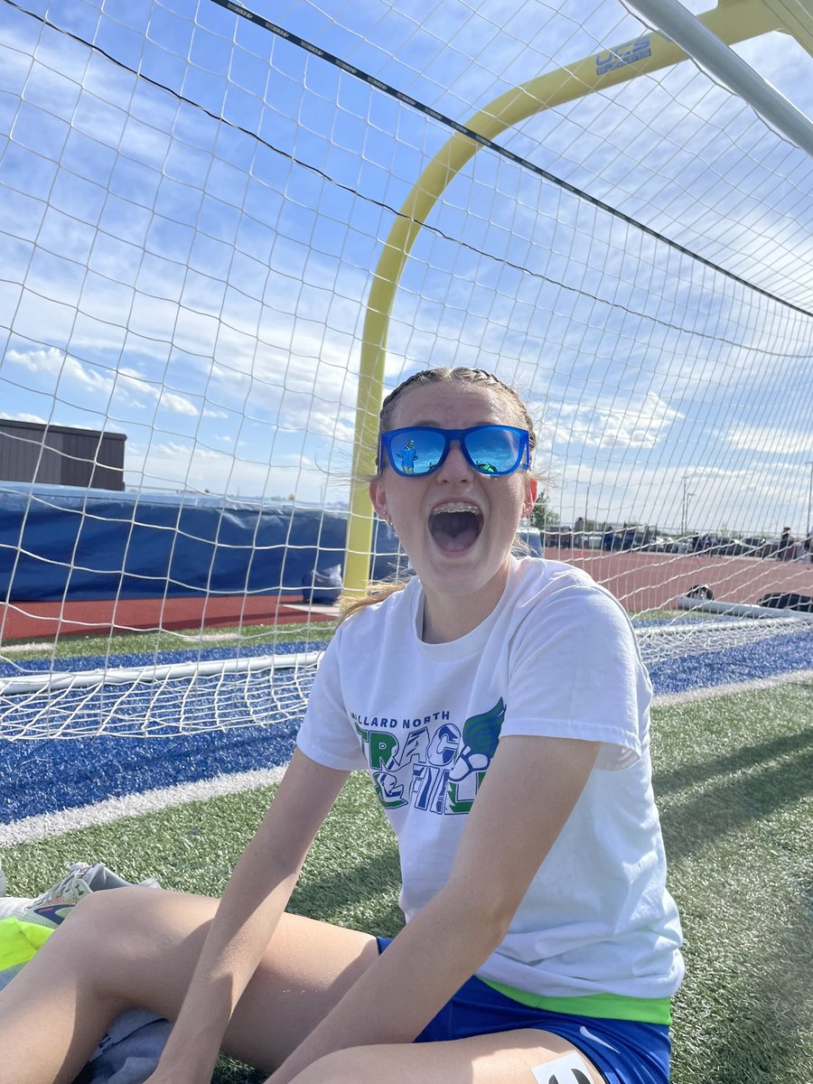 MNTrackandfield's tweet image. How it feels when you find out you qualify for state in the 3200!  Great job Ella @MillardNorthHS @MNHSActivities 
#goingtostate