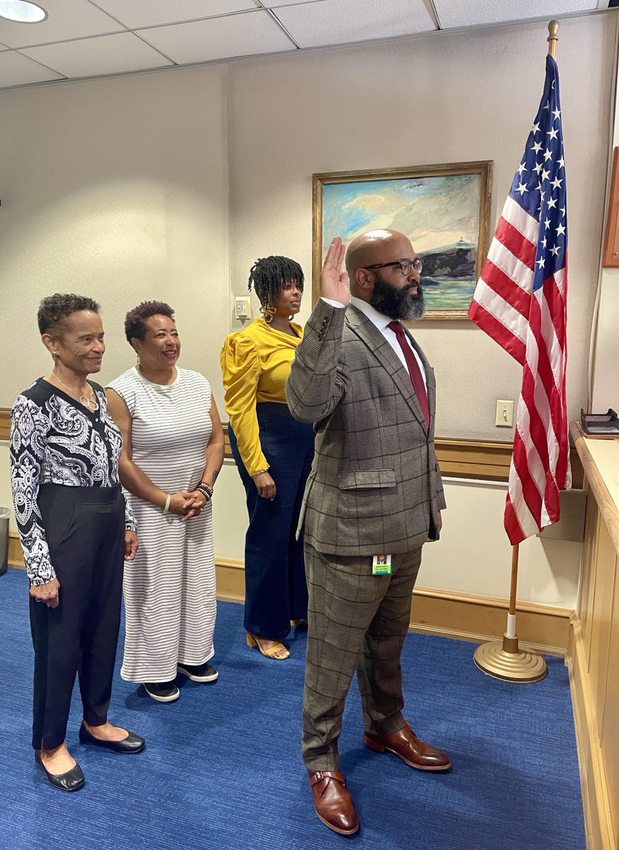 It's official! I was sworn into Office on May 3rd as Oakland's City Auditor. It's an honor to serve you, #Oakland!