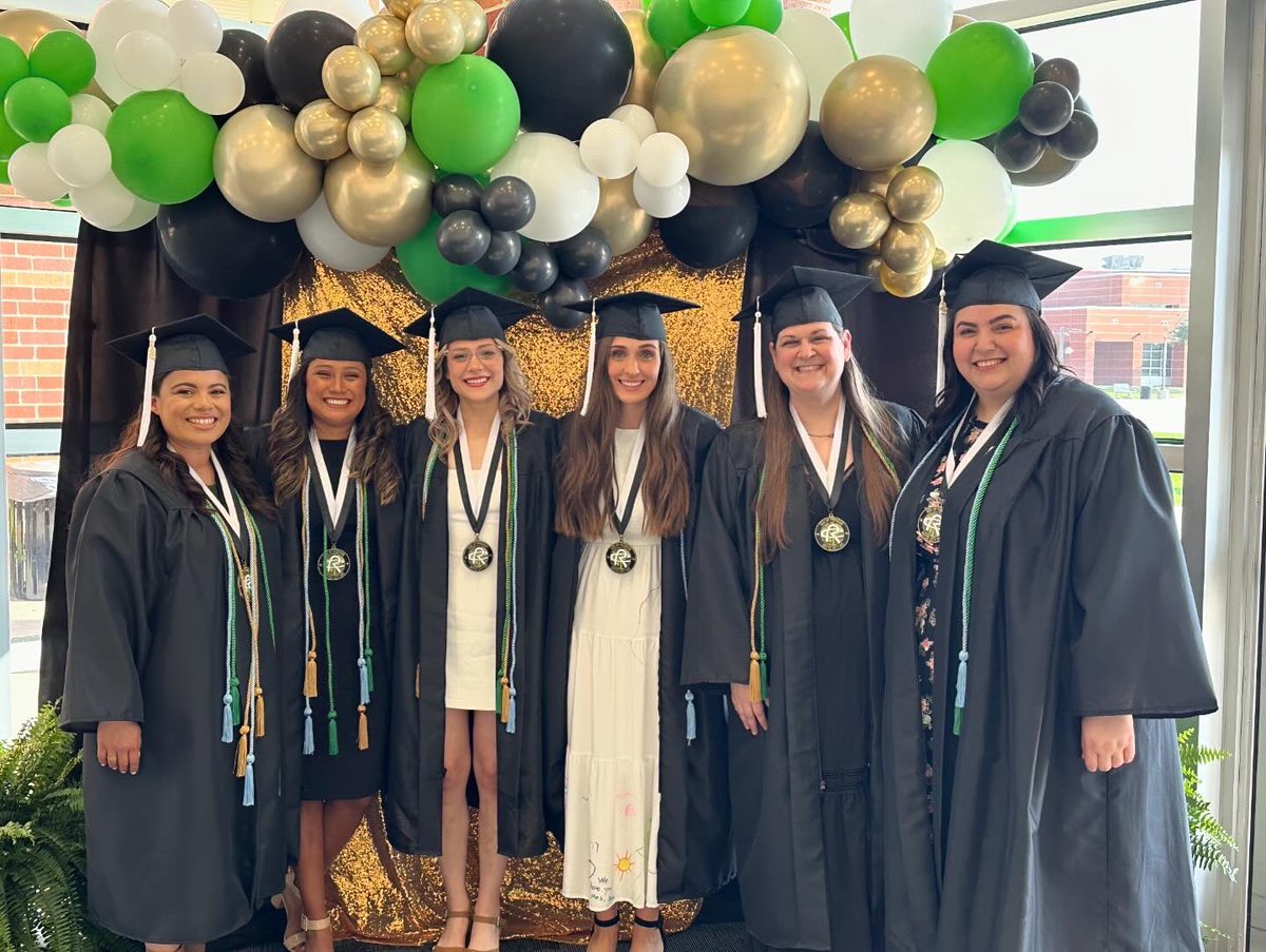 We are SO proud of our most recent graduates! These teachers have worked so hard to finish their degrees and achieve their dream of teaching. We admire their dedication and determination, and we are thankful they have chosen RCISD as home! Congratulations!! 🎓💚🎓💚🎓💚 #RCISDJoy