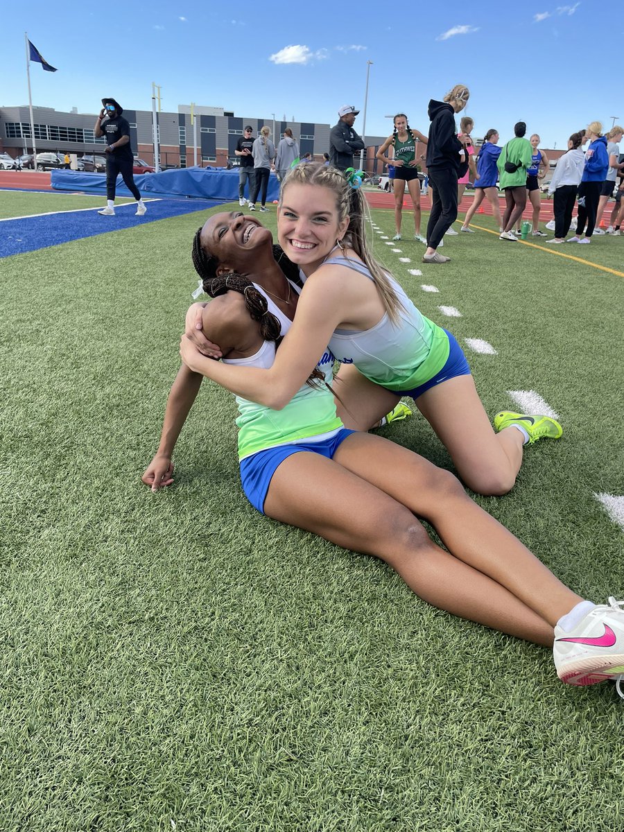 MNTrackandfield's tweet image. Alexis and Tre heading to state in the 200. Great day for these young ladies!
@MillardNorthHS @MNHSActivities @PrepRunningNerd  #goingtostate