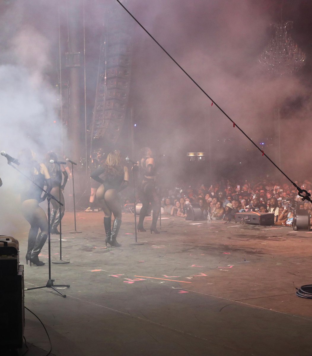 Backstage of Chlöe’s Coachella performance #coachella2024
