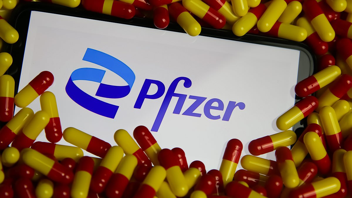 Pfizer pauses trial for experimental gene therapy drug after child participant dies suddenly trib.al/r21kLKy
