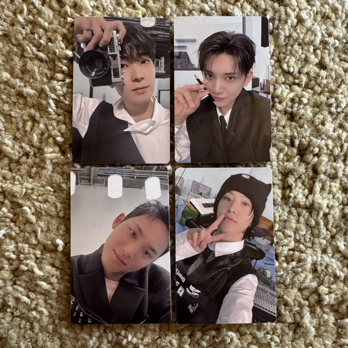 My Weverse USA Exclusive pulls! 😍😍Anyone have Vernon?!