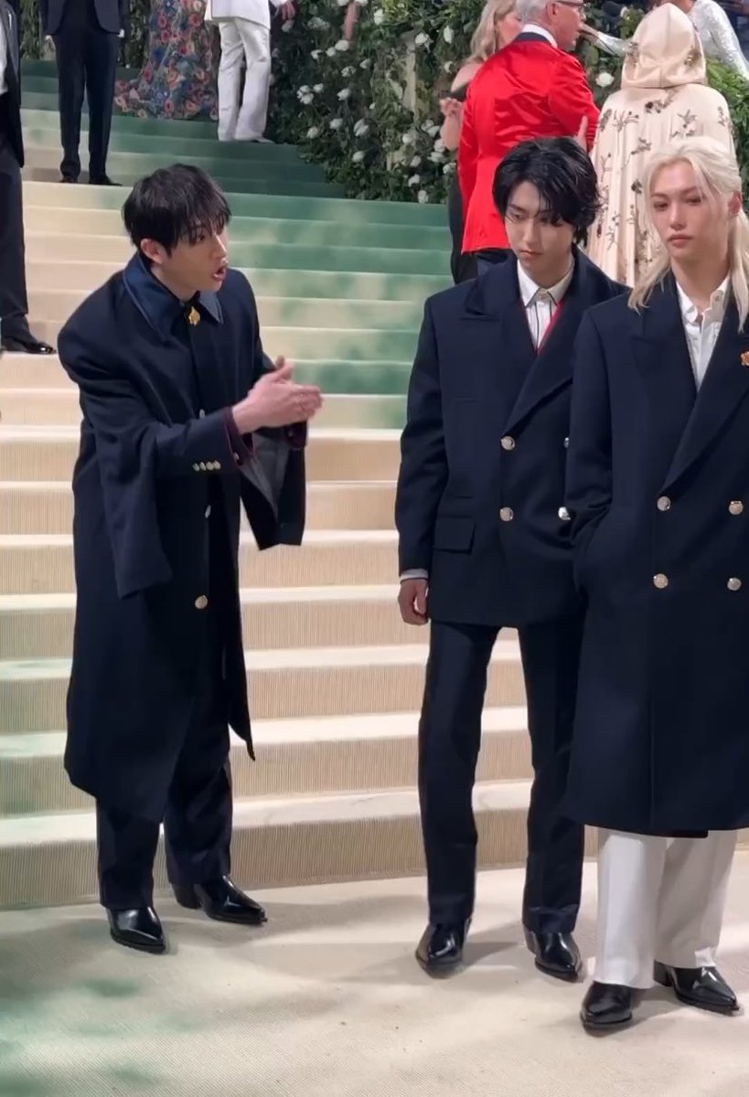 Bangchan: Ok listen, no butt hunting today, okay?!!!