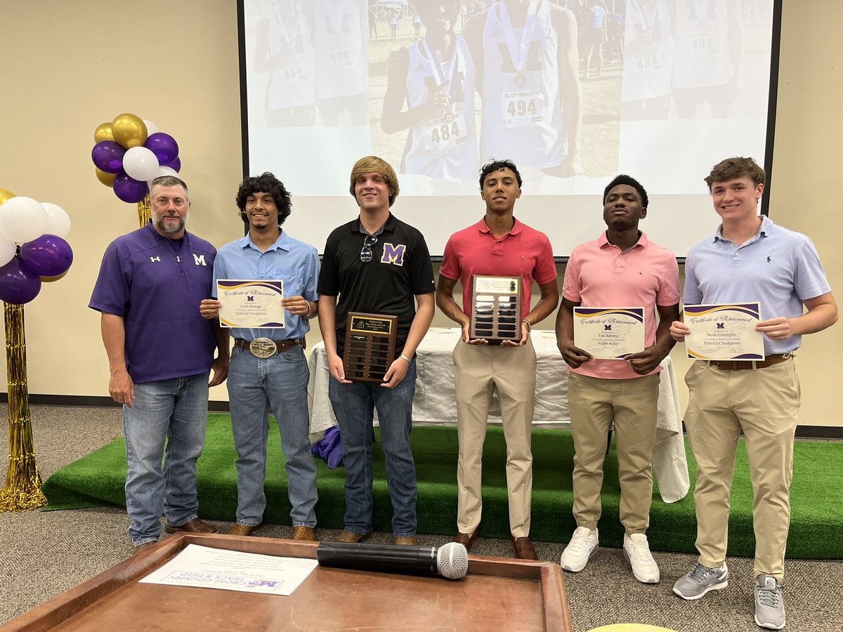 2024 Track and Field Banquet Beyond proud of our Senior Bulldog Track athletes. What a great season with some great young men.