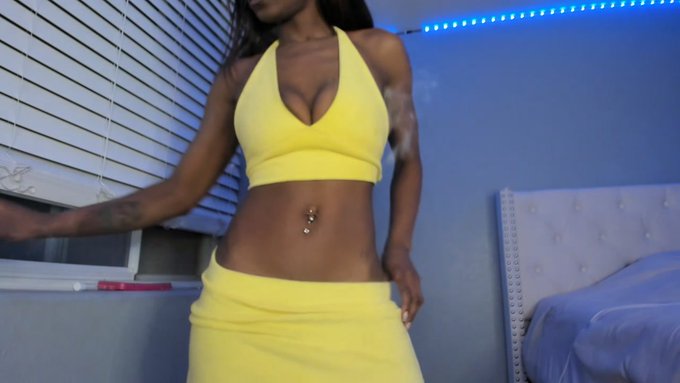 Jezabel Vessir is live now! https://t.co/Q19k4y92G2 https://t.co/Wh3YxIsRer