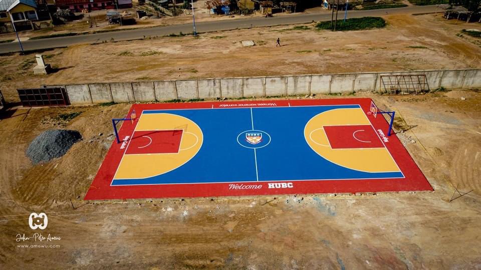 SPRUCED UP: 

Thanks to Hon. John-Peter Amewu; we have a refurbished Basketball Court inside the Hoehoe Stadium, Volta Region. 

School sports gets a massive boost in the region.

Hon. Amewu is an old boy of @AdisadelCoIIege 

#schoolsports | #eliteschoolsleague