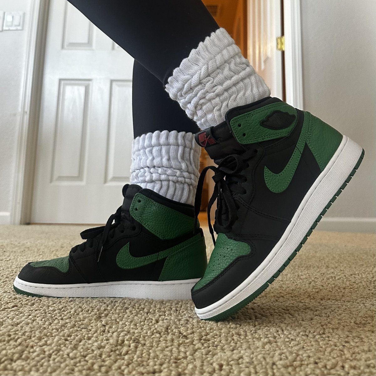 It was a great day. Finally got my hair refreshed by my hairdresser, and my Celtics won game 1 ☘️ #KOTD #snkrskickcheck #CelticsNation #DifferentHere