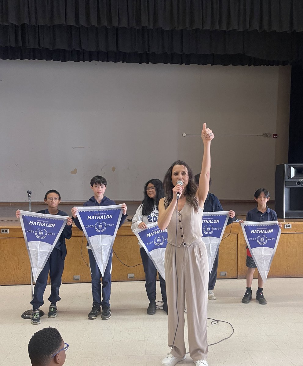jasminecanaria's tweet photo. Wonderful to celebrate our @knowledgehook Mathalon winners at our most recent assembly! #GrowthMindset #mathmathmath @StmargaretTcdsb https://t.co/0rXqaZP6OH