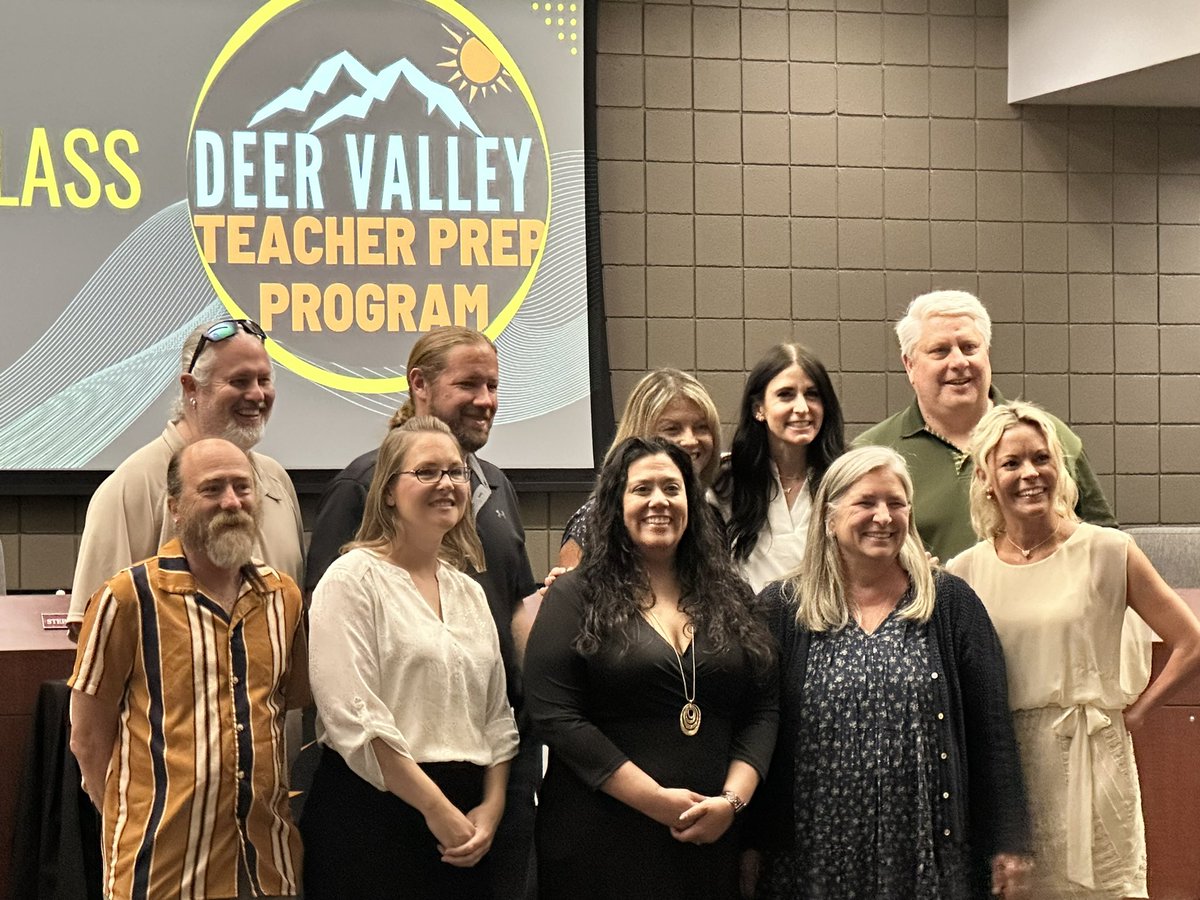 Congratulations to the first graduating class of the DVUSD Teacher Prep Program and BC’s very own Mrs. Hullinger! We are so proud of you! @DVUSD @DrFinchDVUSD @BcJagNation