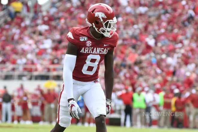 After humbling conversation with @CoachBPetrino and @FishbackMiles , I am beyond blessed and grateful to receive an offer from the University of Arkansas thank you to my family, coaches, and brothers for always supporting me throughout my journey. #GoHogs @COHSFootball